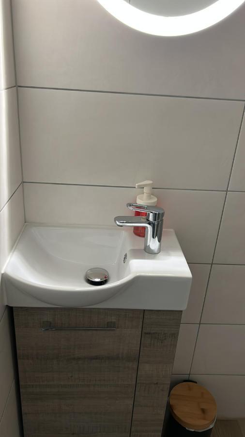 Studio T A 5Mn Euro Airport Avec Terrasse Сен-Луи Экстерьер фото